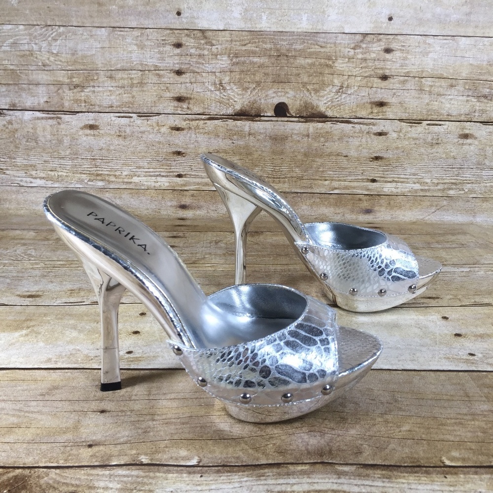 Silver Snake Paprika Pumps Size 8